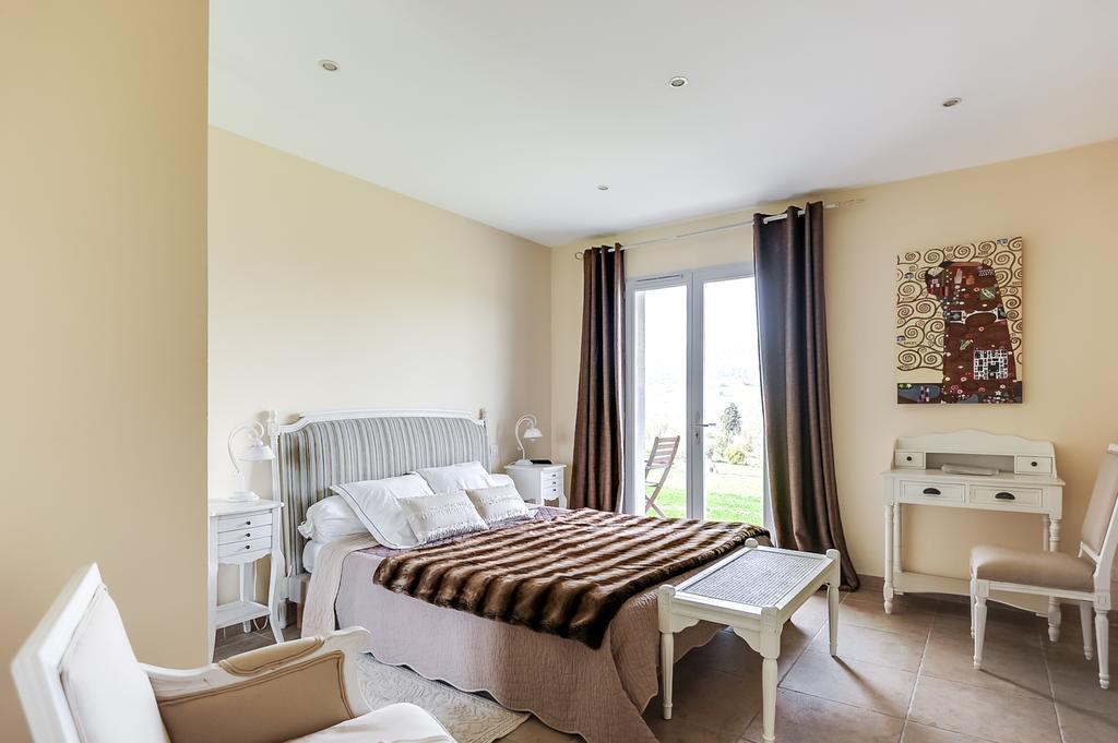 Relais De L'Alsou- Piscine Bed & Breakfast Labastide-en-Val Exterior photo