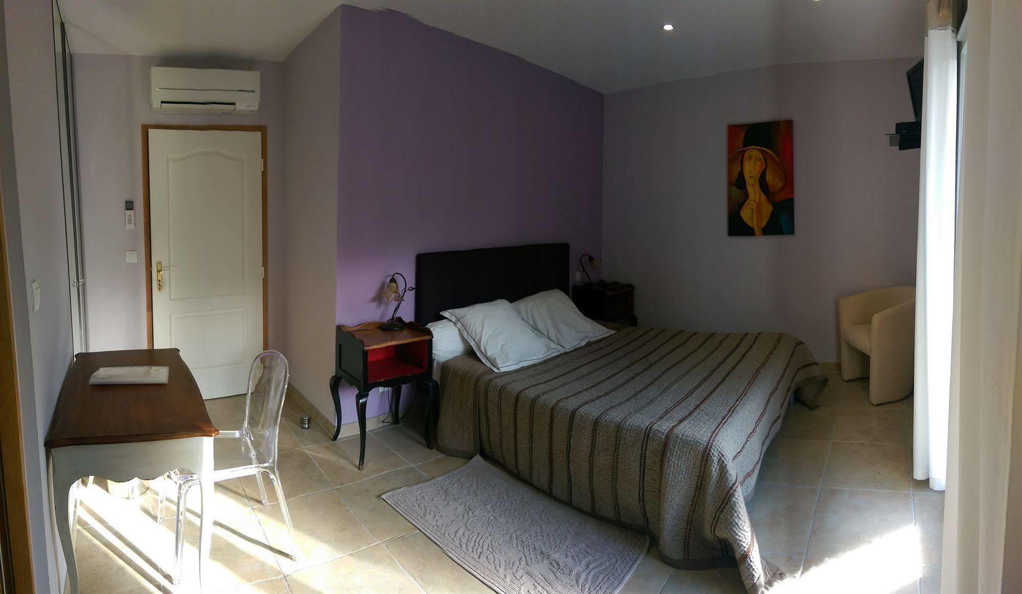 Relais De L'Alsou- Piscine Bed & Breakfast Labastide-en-Val Exterior photo