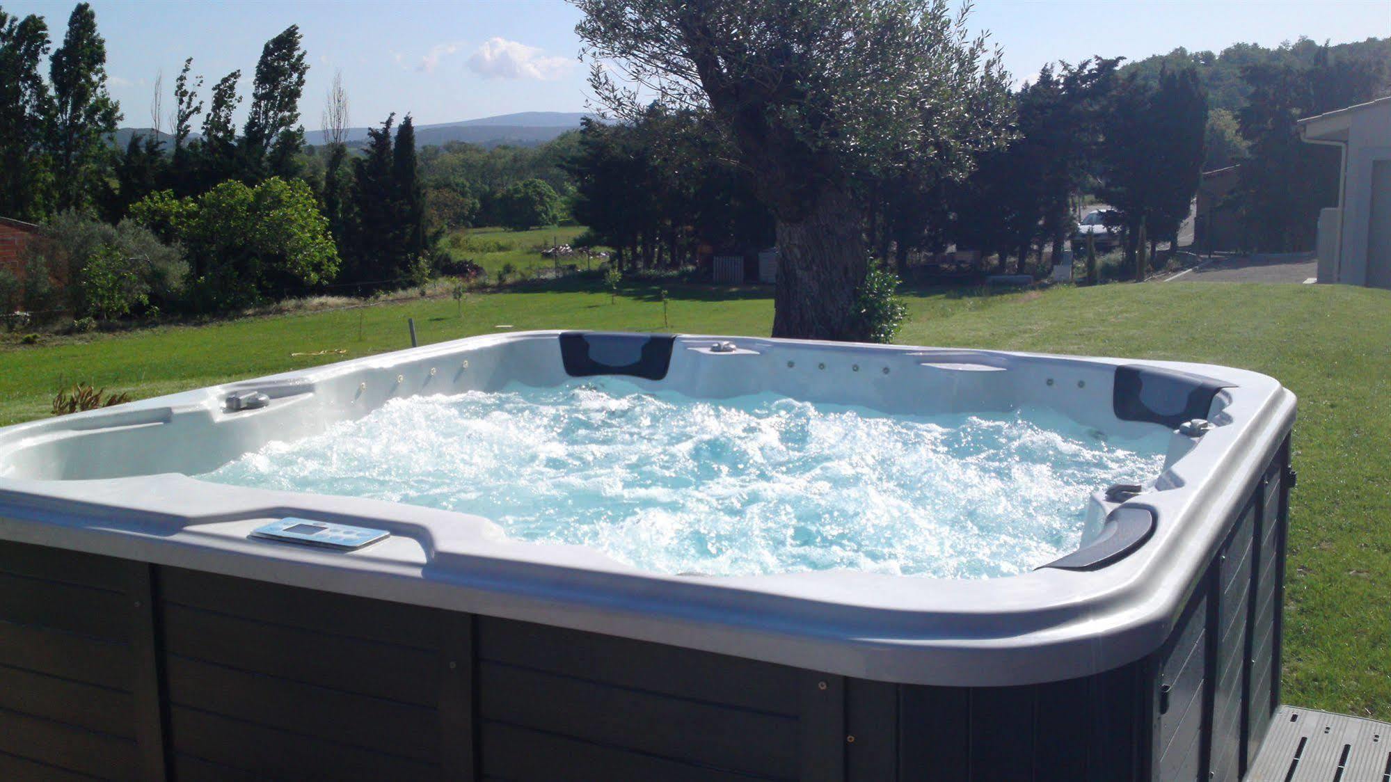 Relais De L'Alsou- Piscine Bed & Breakfast Labastide-en-Val Exterior photo